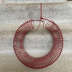 Songbird essential whole peanuts wreath feeder
